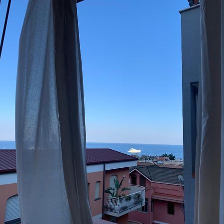 Residence La Fenice Ff Giardini Naxos Exteriér fotografie